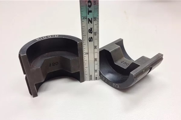 Carbon Steel Metal Machined Parts Diameter hingga 0,002mm Proses Pembubutan